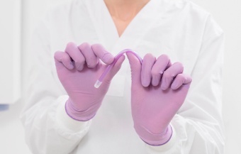 Слюноотсос стоматологический одноразовый со съемным наконечником (фиолетовый) 100 шт./уп.